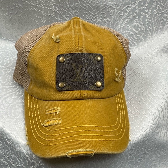 C.C Accessories - Stylish‎ Tan and Brown Distressed Cap